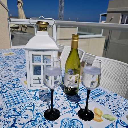 Апартаменти Sea View New Penthouse Terrace & Garage Parking Сент-Полс-Бей Екстер'єр фото