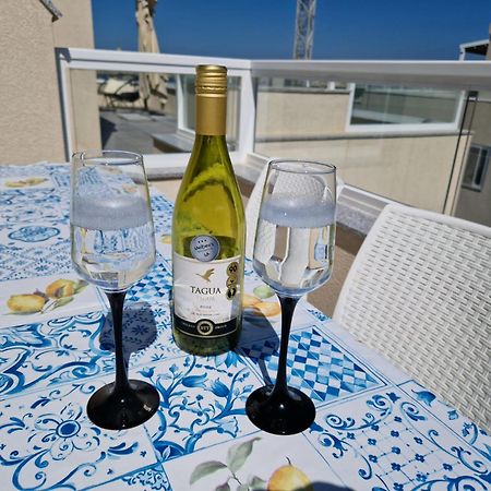 Апартаменти Sea View New Penthouse Terrace & Garage Parking Сент-Полс-Бей Екстер'єр фото