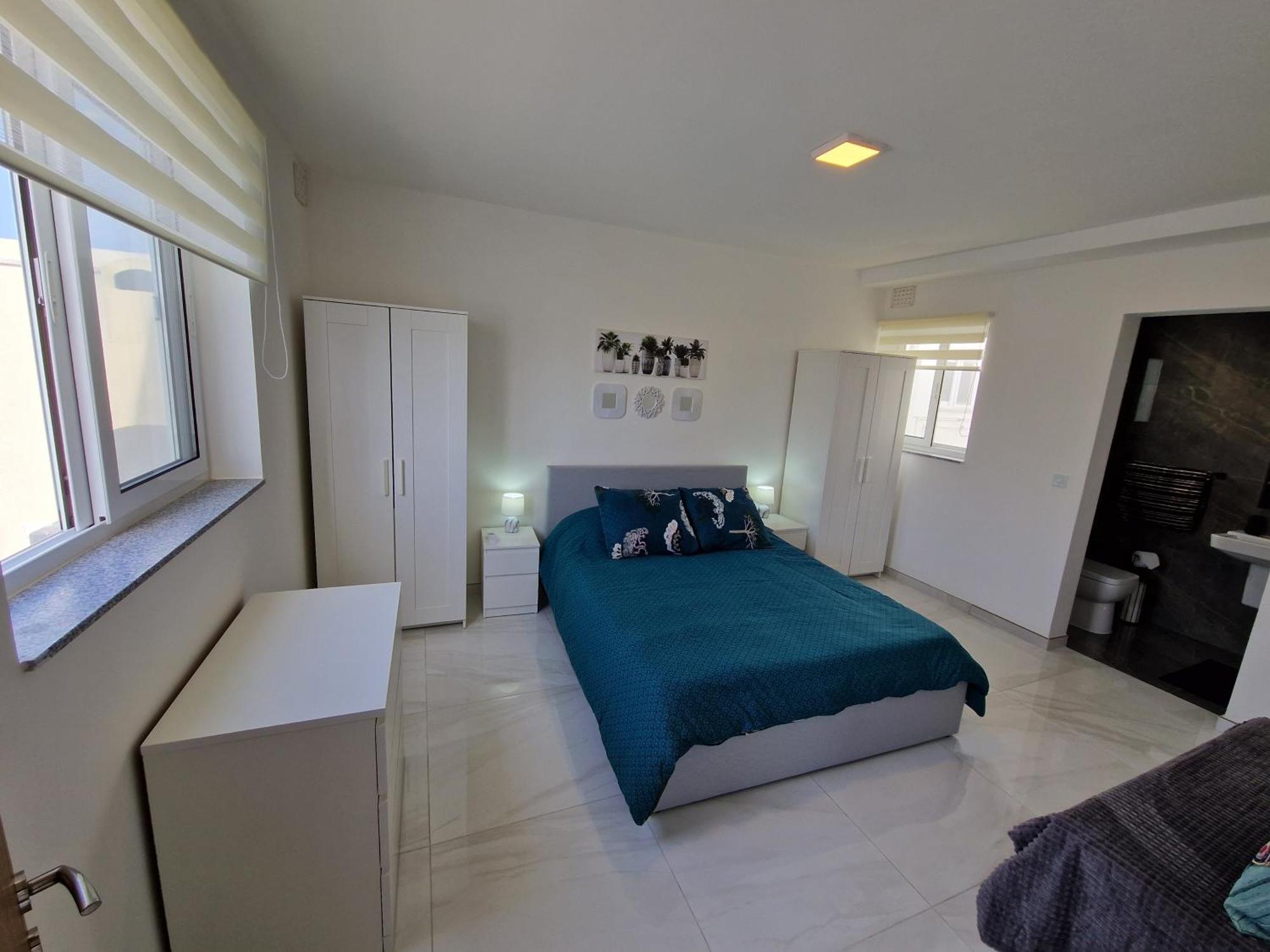 Апартаменти Sea View New Penthouse Terrace & Garage Parking Сент-Полс-Бей Екстер'єр фото